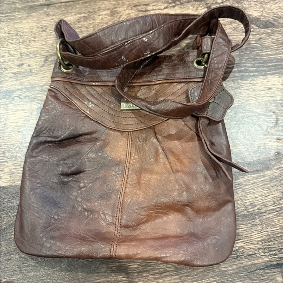 Kangol Brown Crossbody Bag with Distressed Leather and Metallic Accents - Picture 2 of 6